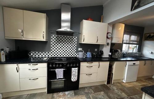 Park Road Retreat - free parking and pets welcome - Foto 9