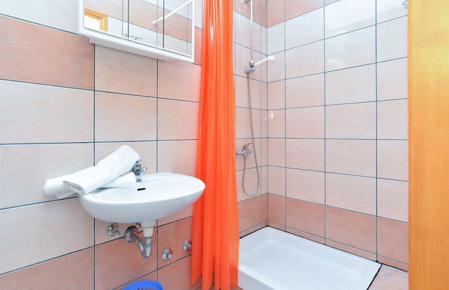 Apartment 344 - Photo 35