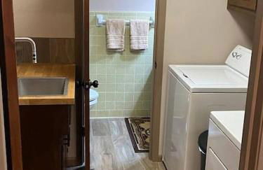 StockYards! Walk 3 Blocks-Ranch House sleeps 8 - Foto 20