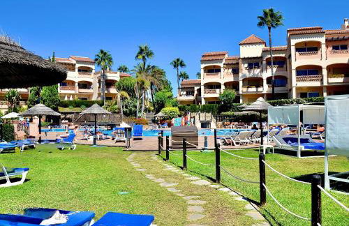 Marina XI Enjoy the Sun, Sea Views, Pools & BBQ Steps from the Beach in Mijas Costa & Fuengirola - Foto 40