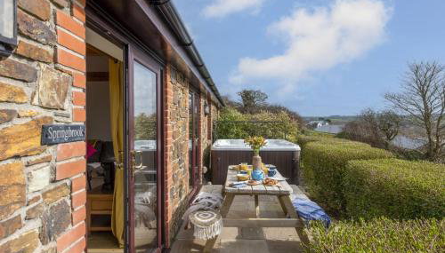 Hot Tub Bungalow - Close to Portreath - Free WiFi - Free Parking - Pet Friendly - Foto 5
