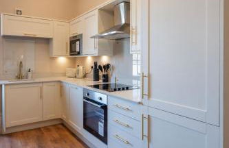 Stirling Townhouse Apartment Top - Photo 23