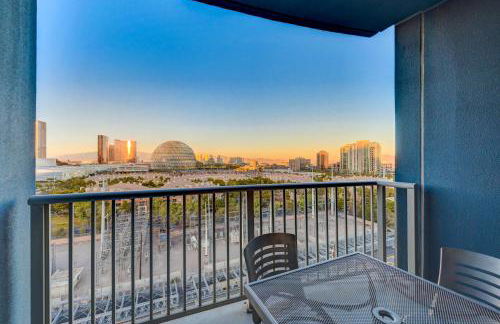 SPHERE IN 4K - Vintage Vegas Condo with Sphere and Strip Views! - Foto 35