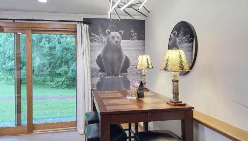 CozyDen - AC, Grill, Bike to Mountain, Porch! - Foto 2