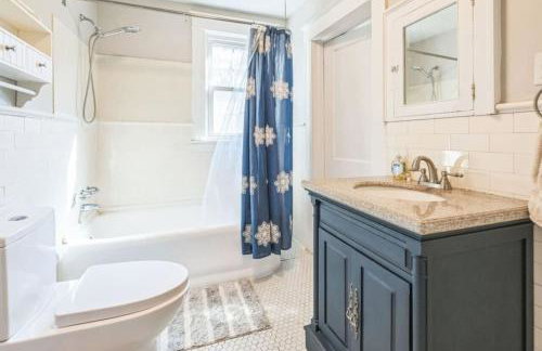 Massive 6 bedroom home with a Pool - Foto 14