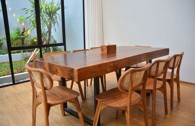 Maplewood Mountain 9BR with Heated Pool - Photo 31