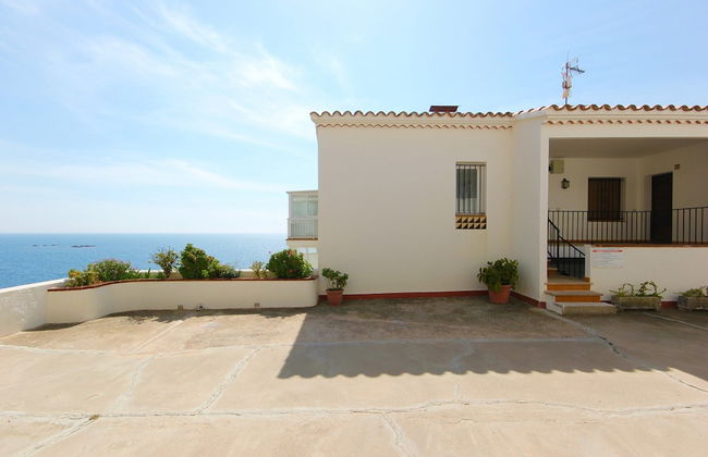 Apartment in Roses Near Canyelles Beach - Photo 36