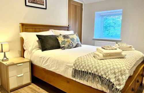 Cottage - Sleeps 6 - Garden & Parking - Photo 4