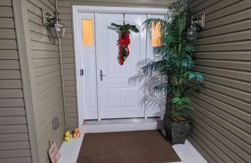 Luxury 4 bedroom house in Pocono Mountains with Hottub in Golf Course Near Lake - Foto 34