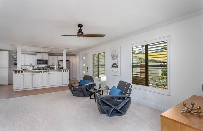 Lilac Mid-century Pool Home - Foto 24