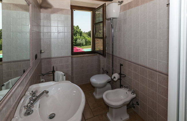 Luxury, Modern Apartment With Pool and Stunning Views - Foto 19