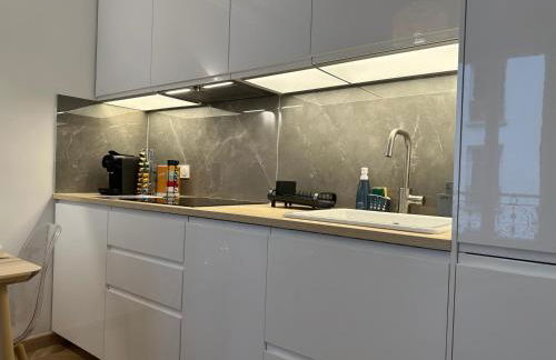 PARIS-ALESIA Super appartement 2 pièces de 39m2 - très cosy pour 1 - 5 personnes totalement refait à NEUF -ENTIRE APARTMENT LUXURIOUS AND WARM -PARIS ALESIA 14ème - Proche Aéroport Paris-Orly - Parc des Expositions Porte de Versailles FREE WIFI GRATUIT - Foto 18