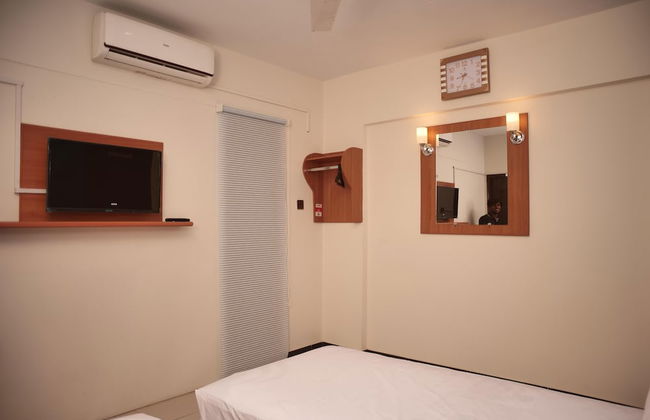 Remarkable Diamond Apartment Dha Defense Karachi - Photo 12