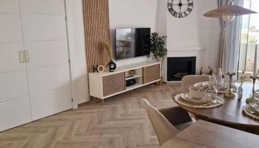 Modern Apartment with beautiful sea view in Mijas, El Chaparral - Photo 4