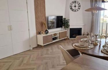 Modern Apartment with beautiful sea view in Mijas, El Chaparral - Photo 4