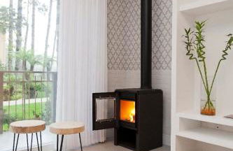 Aconchego na Serra com Lareira e Piscina aquecida 4min Centro - Photo 13