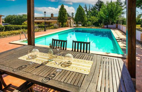 Timeless 19th-Century Villa with Private Pool Oasis - Photo 2