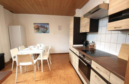 MR Living I moderne Apartments mit Einzelbetten, voll ausgestattete Küche, WLAN, Parkplatz, ideal für Monteure I DI01, DI02 - Foto 17