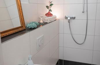 90qm Ferienwohnung Berlin Zentrum Nähe Prenzlauer Berg, 2 Bäder - Photo 20