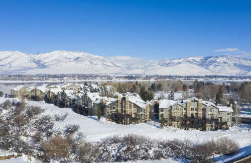 Mountain Chalet Near Snowbasin, 2BR - Foto 25