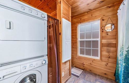 Peaceful Hideaway Treehouse near Little River Canyon - Foto 49