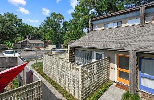 NEW King with Loft Beach Near Gulf - Foto 25