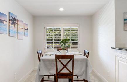 Walk to Beach Pool Hot Tub Private Patio Parking Seabreeze Retreat - Foto 11