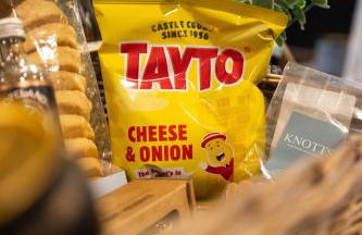 The Secret Garden, Donaghadee - The Hideaway - Stylish 5-Beds, and Lavish 3-Bedrooms - Guests 7 - Super Fast Speed Wi-FI - Foto 77