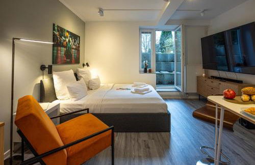 have-a-nice-Stay - Souterrain, Kino an der Natur, U-Bahn nach Hamburg 400m - Bäcker & Restaurants 500m - Lidl 800m - Zentrum 1,5km - Foto 17