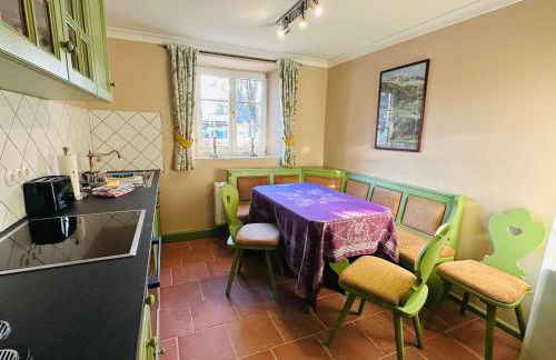 KURFÜRSTLICHES JÄGERHAUS - by "Schloss Gessenberg" - luxurious vacation home with mountain views, suitable for families and friends - Foto 11