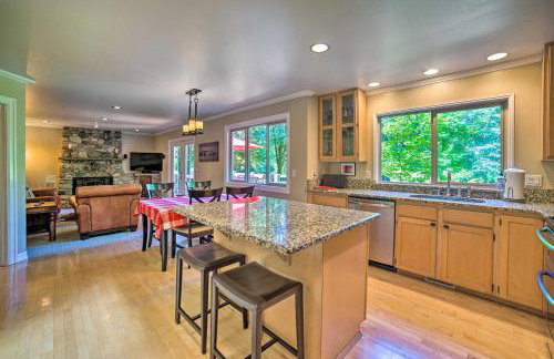 Beautiful Wine Country Home w/ Hot Tub & Lake View - Foto 7