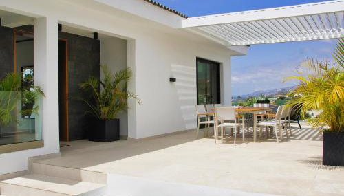 Villa Brisamar mit Meerblick und beheiztem Pool - Photo 2
