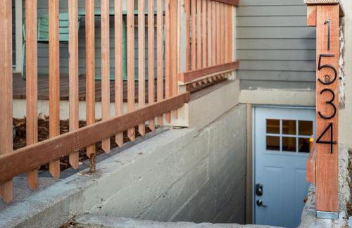 Cozy Retreat | Walk to Unc | Free Cruiser Bikes - Foto 44