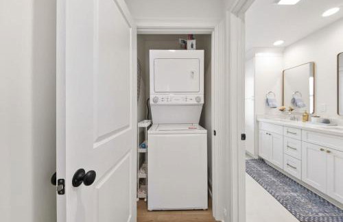 New Ace Cottage - King Bed - Loft - Sports Complex - Foto 24