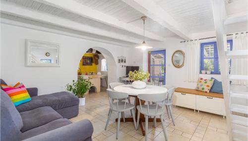 2 Bedroom Lovely Home In Punta Kriza - Foto 3