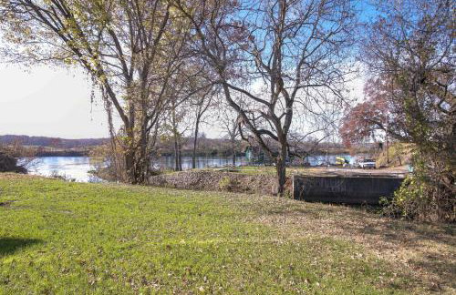 Pet-Friendly Cotter Retreat with Deck and Gas Grill! - Foto 3