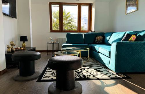 Luxurious 3Bed House with Spa Bath & Garden - Foto 3