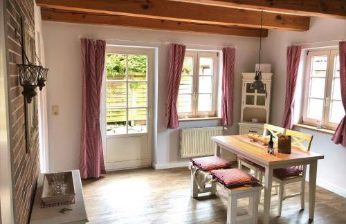 kleine meerZeit, süßes Knusperhäuschen mit Kaminofen - Foto 3