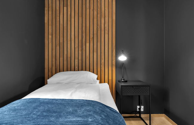 Arctic Homes - Premium Plaza - Photo 8