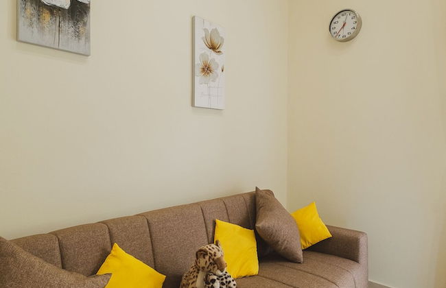 Spacious & New fully equipped Home with Parking - Foto 31