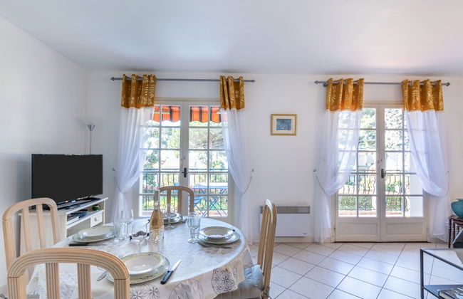 1 bedroom Apartment in Carqueiranne with garden - Photo 6