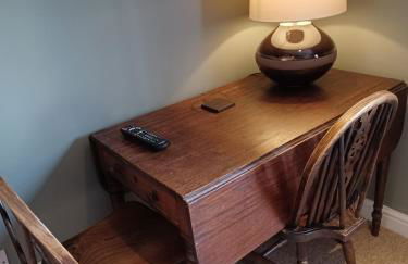 The Studio Loft - A cosy town centre apartment - Photo 9