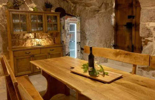 Heritage house Stipanovi dvori with heated pool and jacuzzi - Foto 16