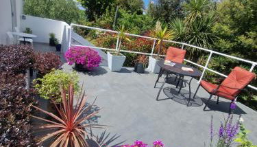 Blue Hills Luxury Apartment, Bay Front with Parking - Foto 2, Garden, Garden view