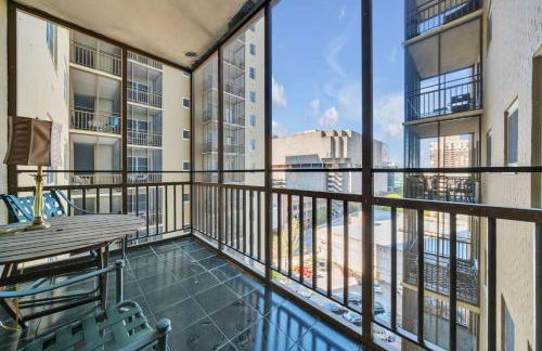P8G Remodel 2BR/2BA downtown ATL-Parking & Balcony - Photo 28