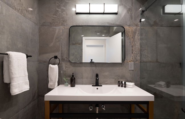 Mataro by Avantstay Large & Elegant Home in Santa Rosa w/ Hot Tub & Games - Foto 14