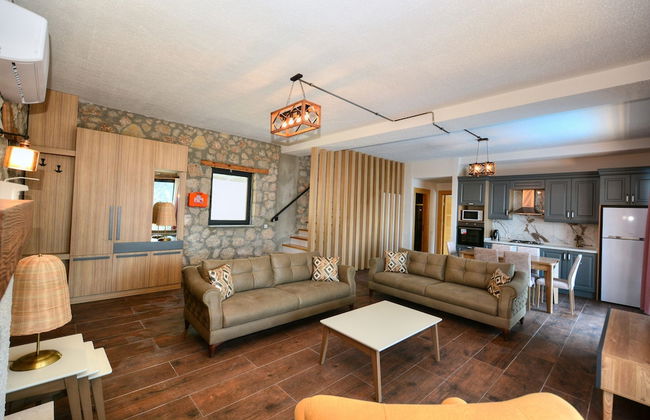 2 Bedroom Private Villa With Infinity Pool and Sea View - Photo 2