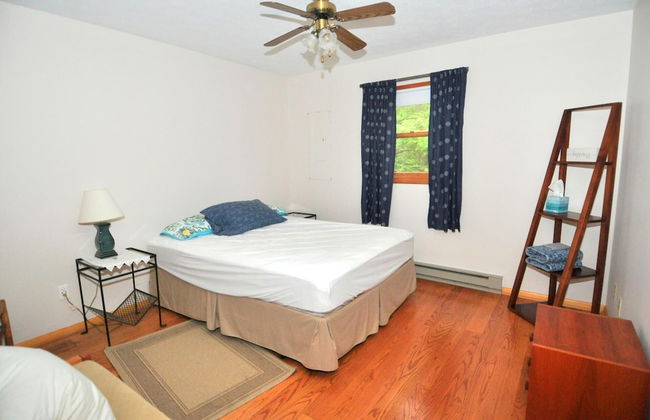 Rosies Creekside Retreat - 3 BR Escape! - Foto 2