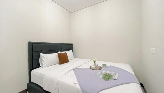 Brand New and Homey 2BR Apartment at Nifarro Park - Foto 5, Habitación