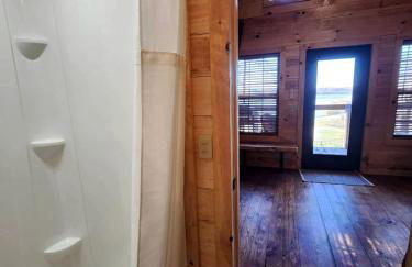 Wooden Chic Cabin Fully Stocked near Tappan Lake in Ohio - Foto 6